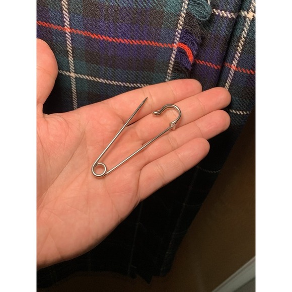 Vintage Clan Laird Women Wool Scottish Tartan Plaid Skirt Size 42 UK Size Pin - Picture 4 of 9